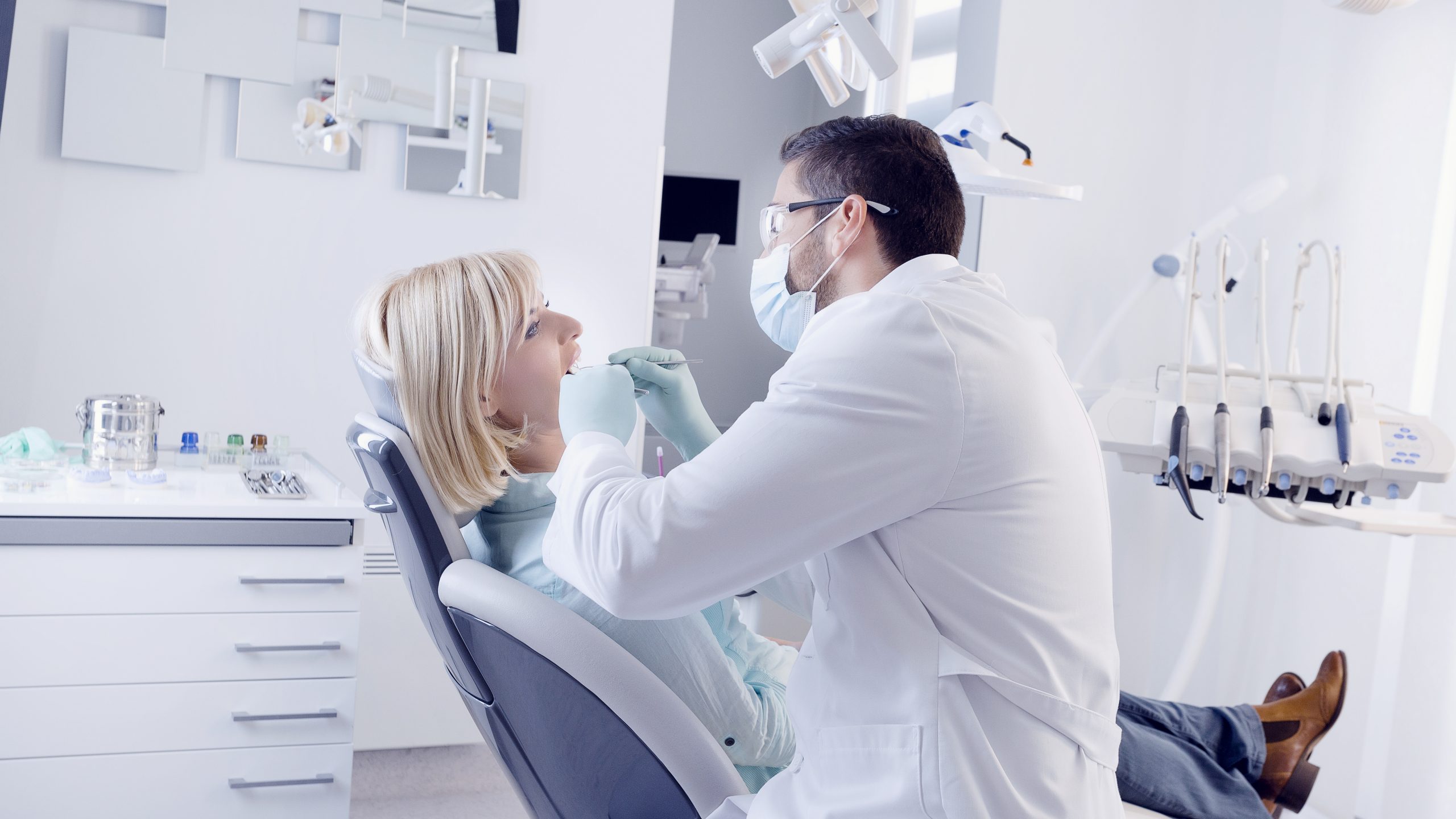 Dentist in Kiln, MS